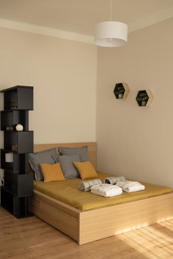 Square 2 Apartment Debrecen Exterior photo